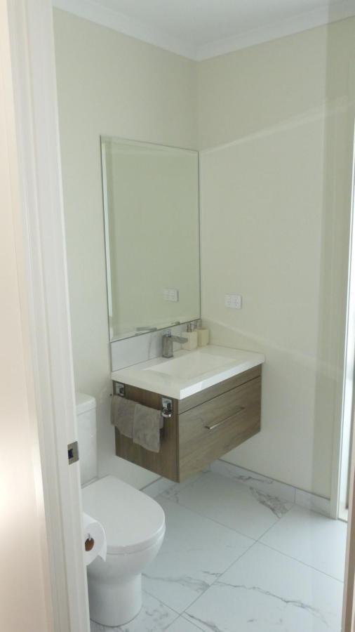 Modern Self Contained Apartment In Riverhead Kültér fotó