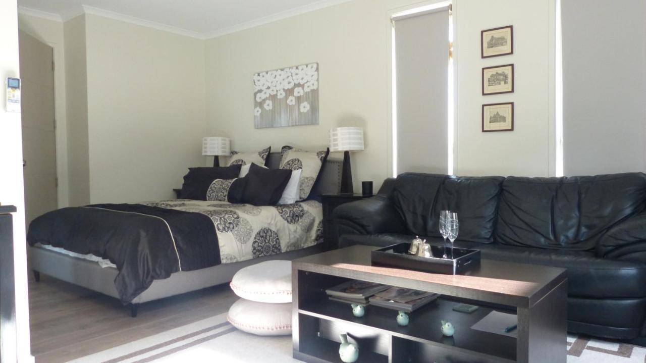 Modern Self Contained Apartment In Riverhead Kültér fotó