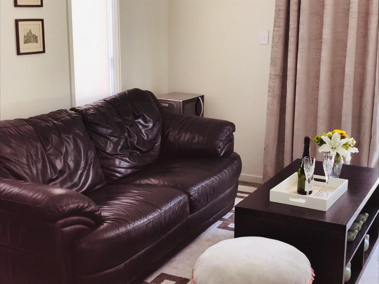 Modern Self Contained Apartment In Riverhead Kültér fotó
