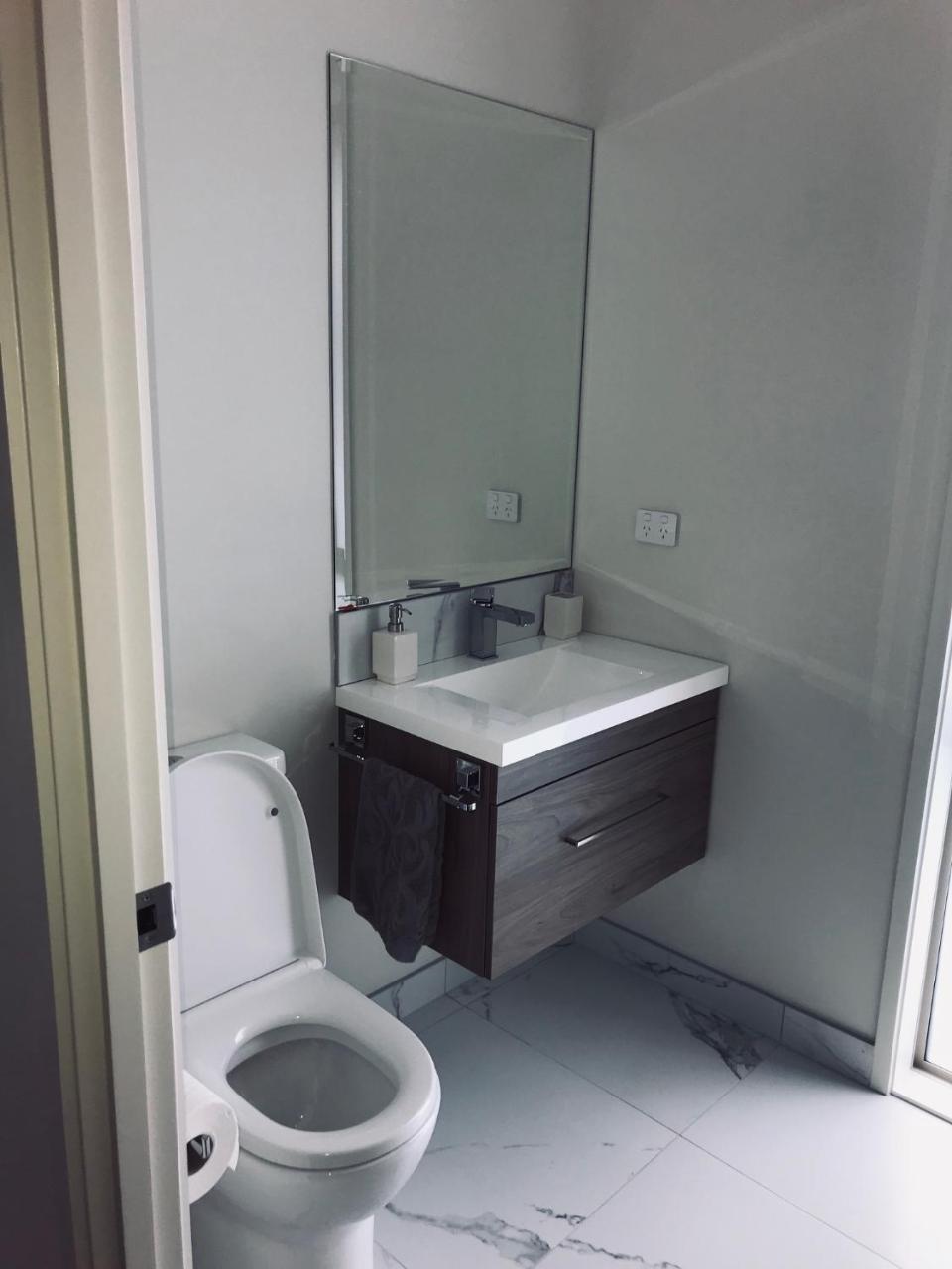 Modern Self Contained Apartment In Riverhead Kültér fotó
